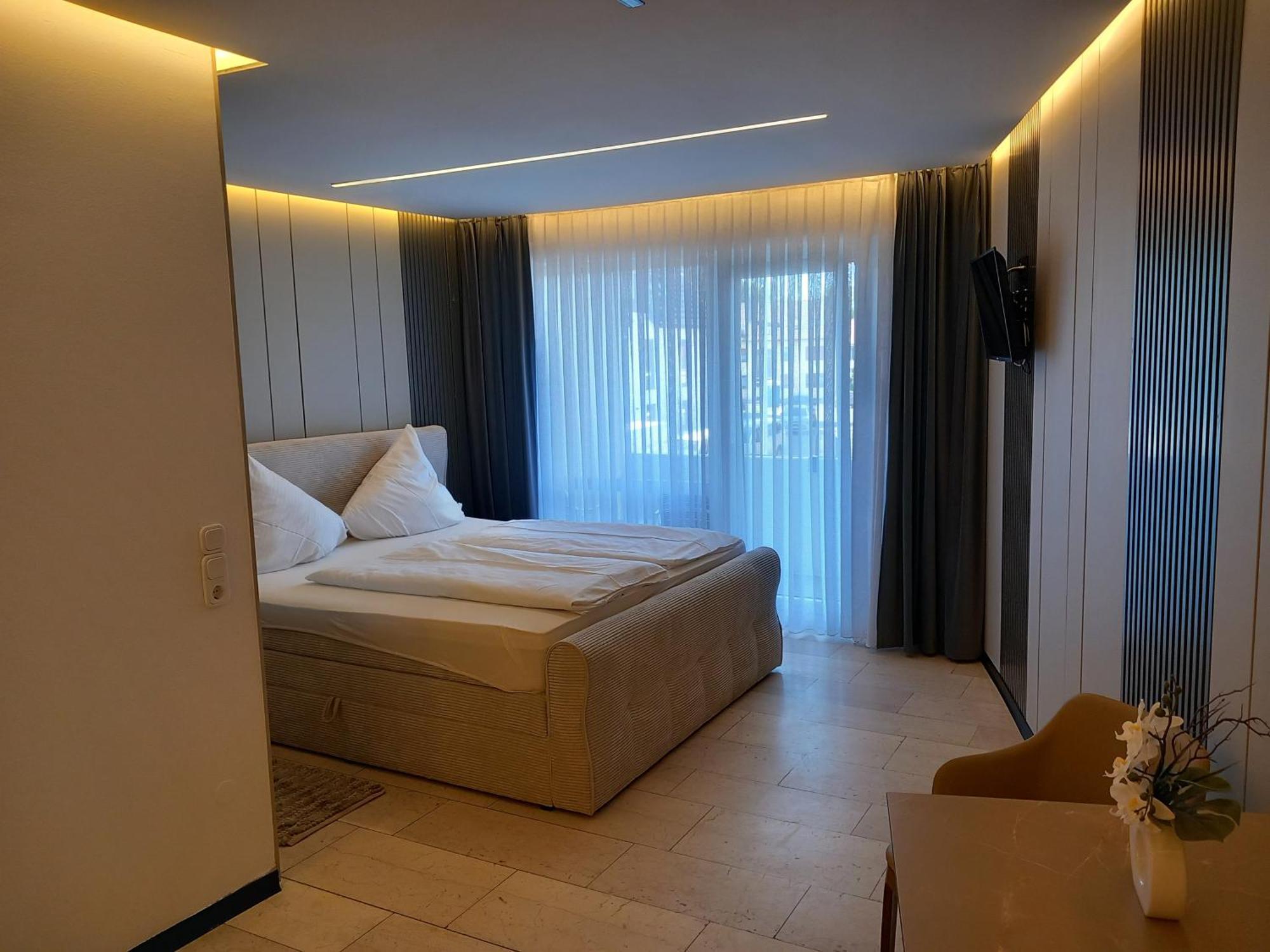 Hotel Hafez Бад-Зальцуфлен Номер фото